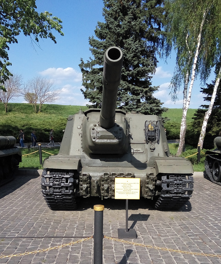 ISU-152.jpg